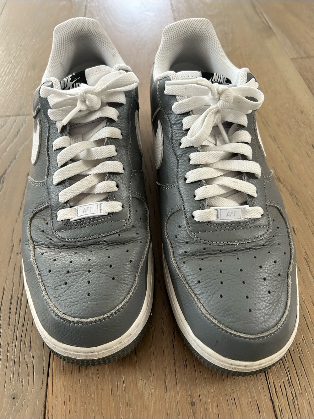 Nike Men's Air Force 1 Low - Gray and White